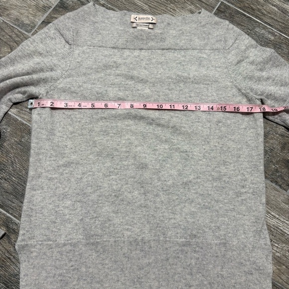 Nanette Lepore Women’s Sweater 100% 2 Ply Cashmere Gray Sz L Soft Luxury Preppy - Picture 9 of 11